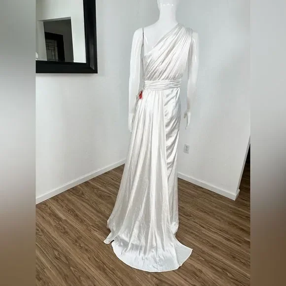 🔥🔥 Mac Duggal Draped One Shoulder Gown - Picture 7 of 12